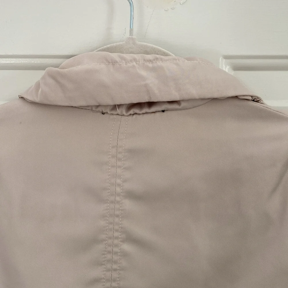 Neutral Utility Jacket. Size Medium - Picture 9 of 10